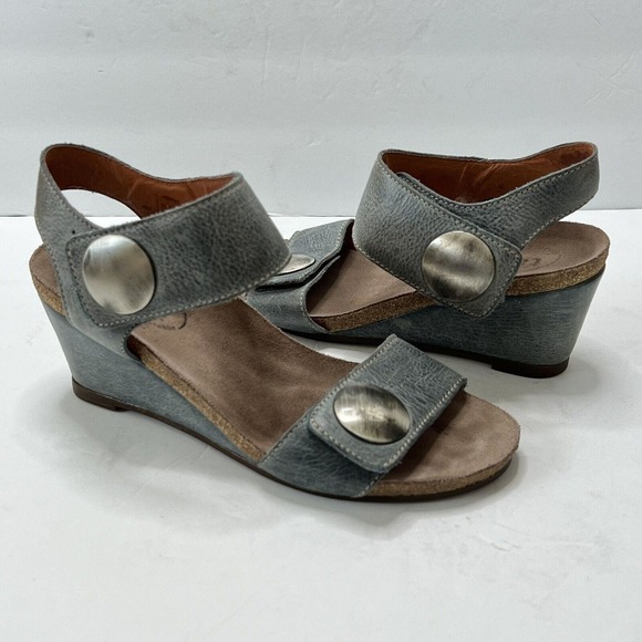 Taos 36 US 6 Blue Leather Carousel Wedge Sandals Hook Loop Straps Comfort - Picture 4 of 6